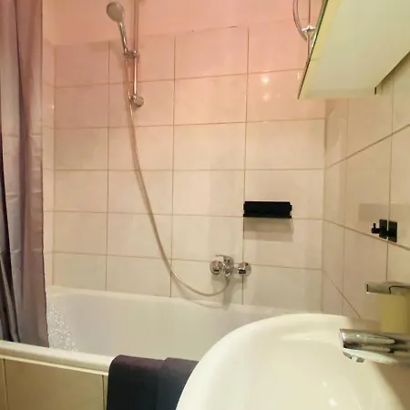 Schoenes Wohnen In Gross-buchholz - Zentral+modern Appartement