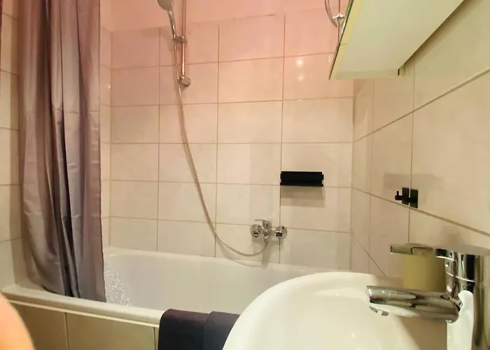 Schoenes Wohnen In Gross-buchholz - Zentral+modern Lejlighed